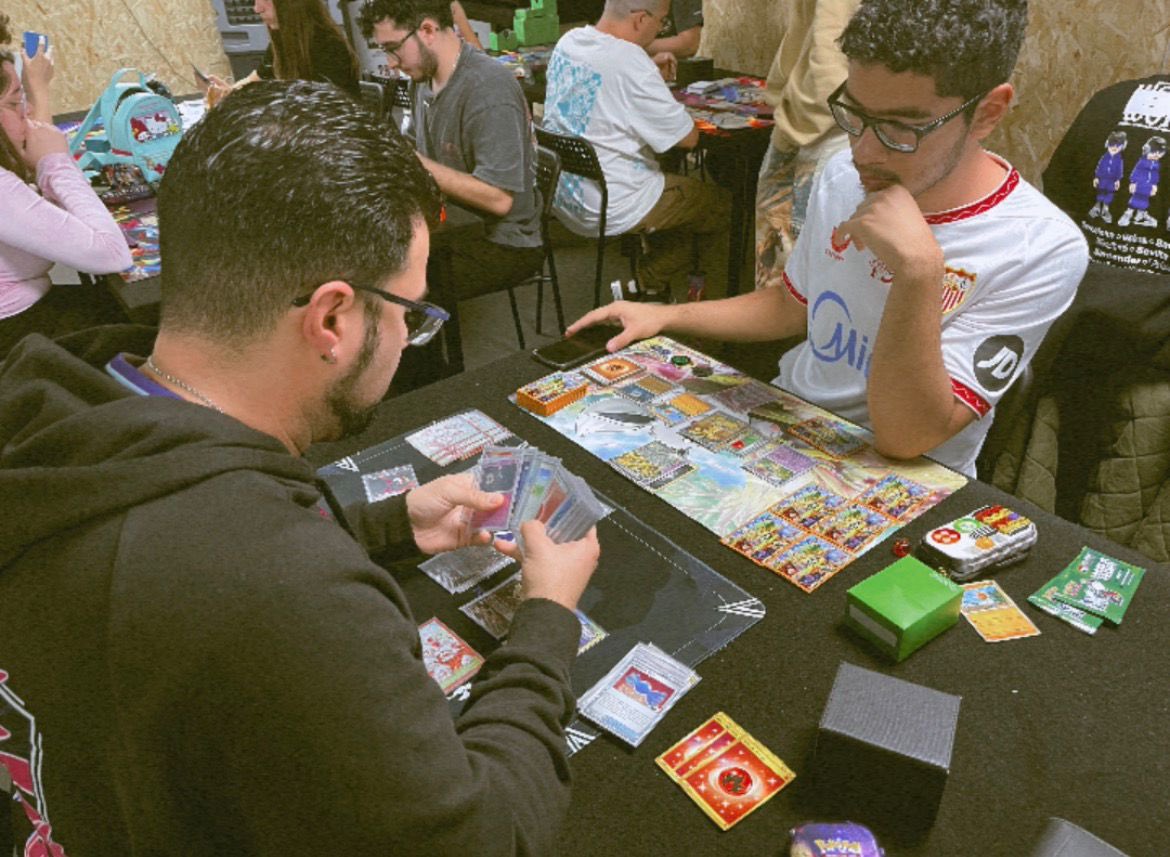 Otro challenge más de Cañon Cosmo que nos llevamos a casa ! Ayer <a href="/RodriMJ_PTCG_/">IRL rodri</a>  se llevó el primer puesto 🏆

<a href="/aleerguez_/">IRL yuki</a> hizo top 3 , <a href="/betancort_tcg/">Manuel Betancort 🔜 EUIC 🇬🇧</a> top 4 , <a href="/nogalverde_/">Jesús Nogales</a> top 8 y mencionar a <a href="/machucapapas0/">IRL Xavi</a>  y <a href="/_Yhuri91/">Jorge Alvarez Cano</a> que pese al esfuerzo no puntuaron 

GGWP a todos!

#IRL 🌪️⚡️