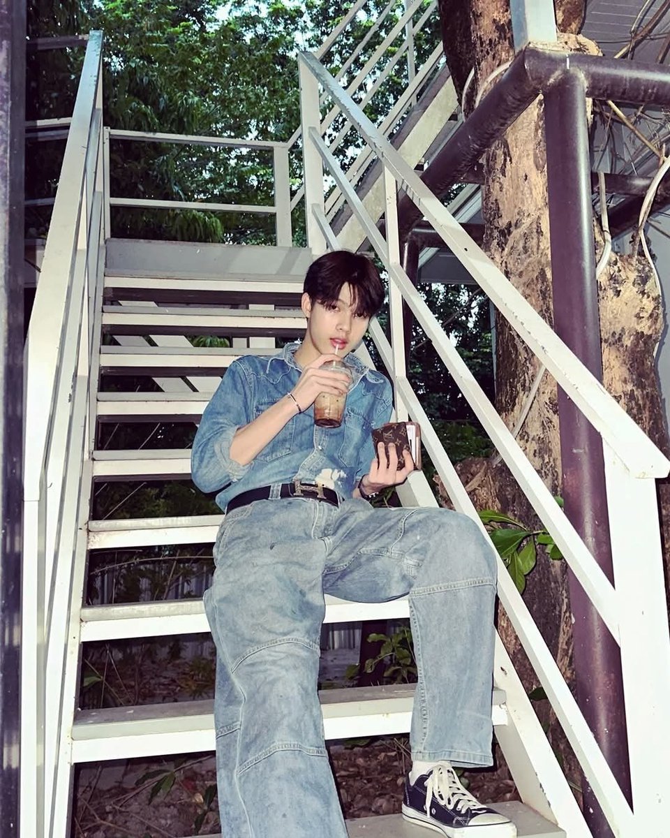 KachinGlobal's tweet photo. This pre-debut photo of Kachin❤️‍🔥

#카친 #KACHIN #SMTR25 https://t.co/GImWSx44Ac
