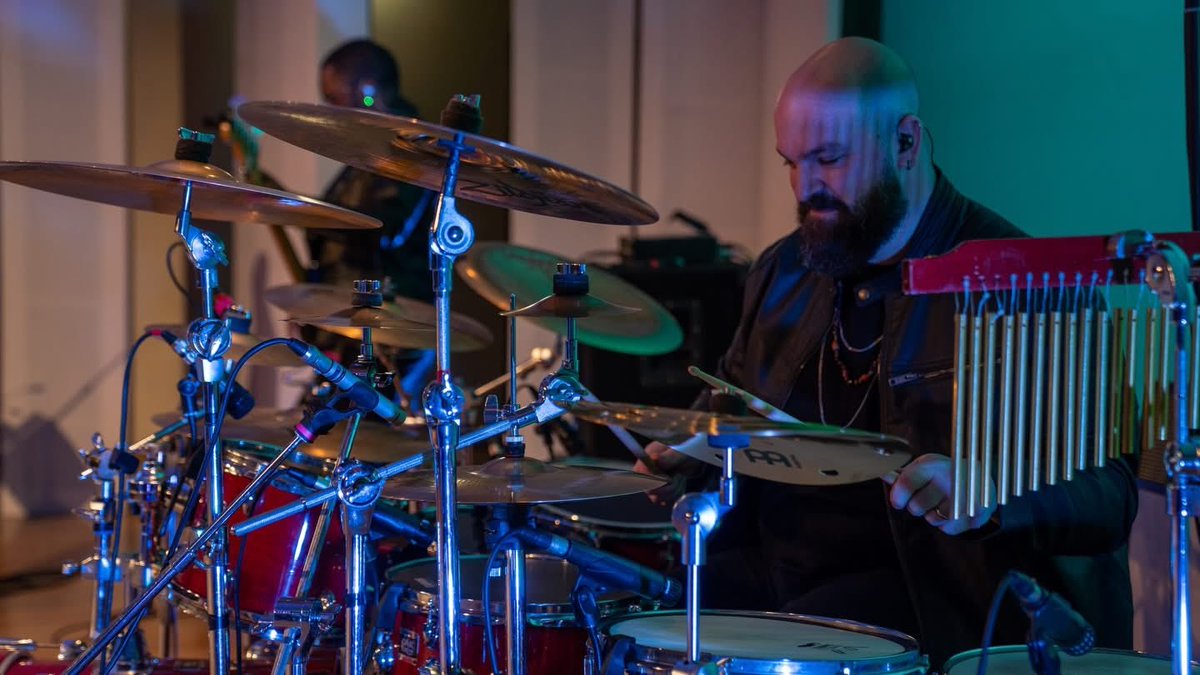 Un grande grazie ai Volontari del Movimento dei Focolari per questi giorni di famiglia con un esplosione di gioia nel grande concerto di ieri sera al centro Mariapoli di Castel Gandolfo! 
Continuiamo insieme!

📸Joaquin Masera

#genrosso #live #concert #volontari #castelgandolfo