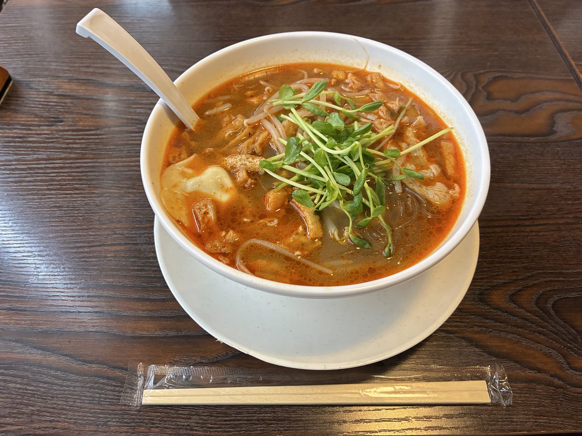 これはシャンシャンタンという店の麻辣担です（めちゃくちゃ美味しい）🍜