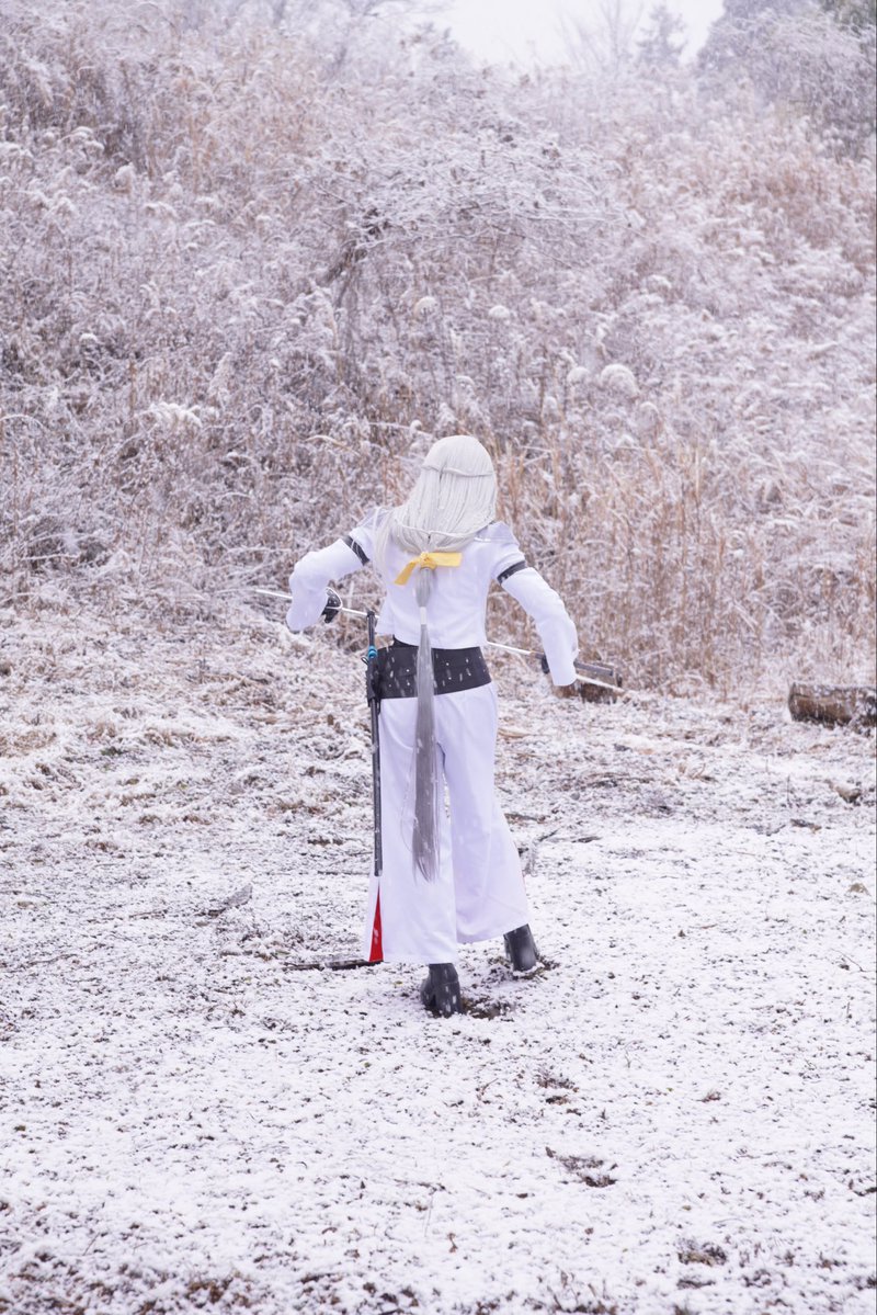 明らかに雪に不慣れなひめ😂