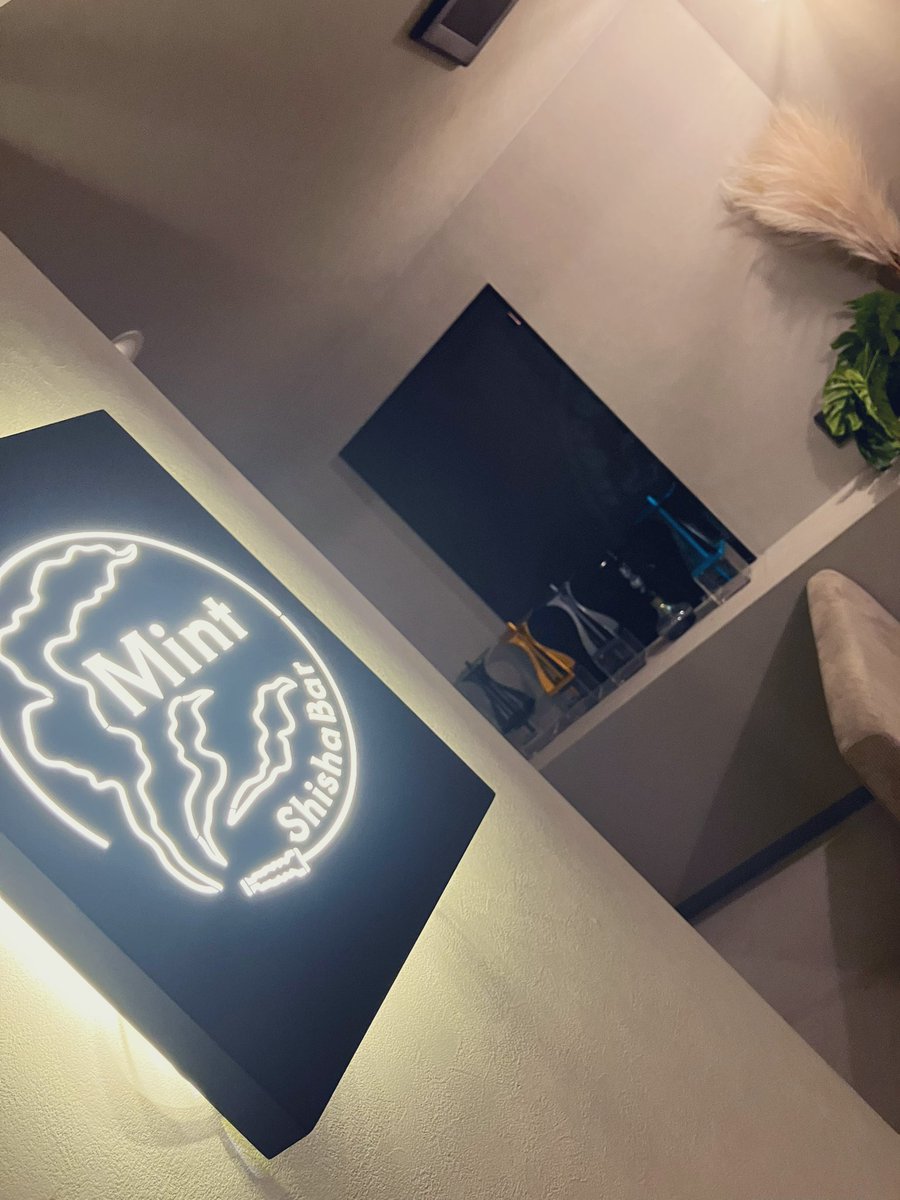ShishaBar Mint

Open 19:00
Close 26:00
L.o 24:30

Today's Cast

Himari

ご来店お待ちしております！

#豊橋　#Shisha  #シーシャ