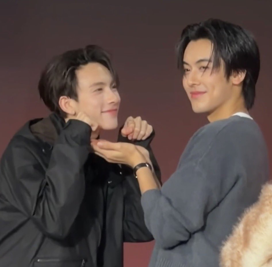 bambiniverse's tweet photo. ฉีดยาให้ฉันตายไปเถอะหมอ ชีวิตนี้คุ้มแล้ว  https://t.co/9aD2i7UCR4