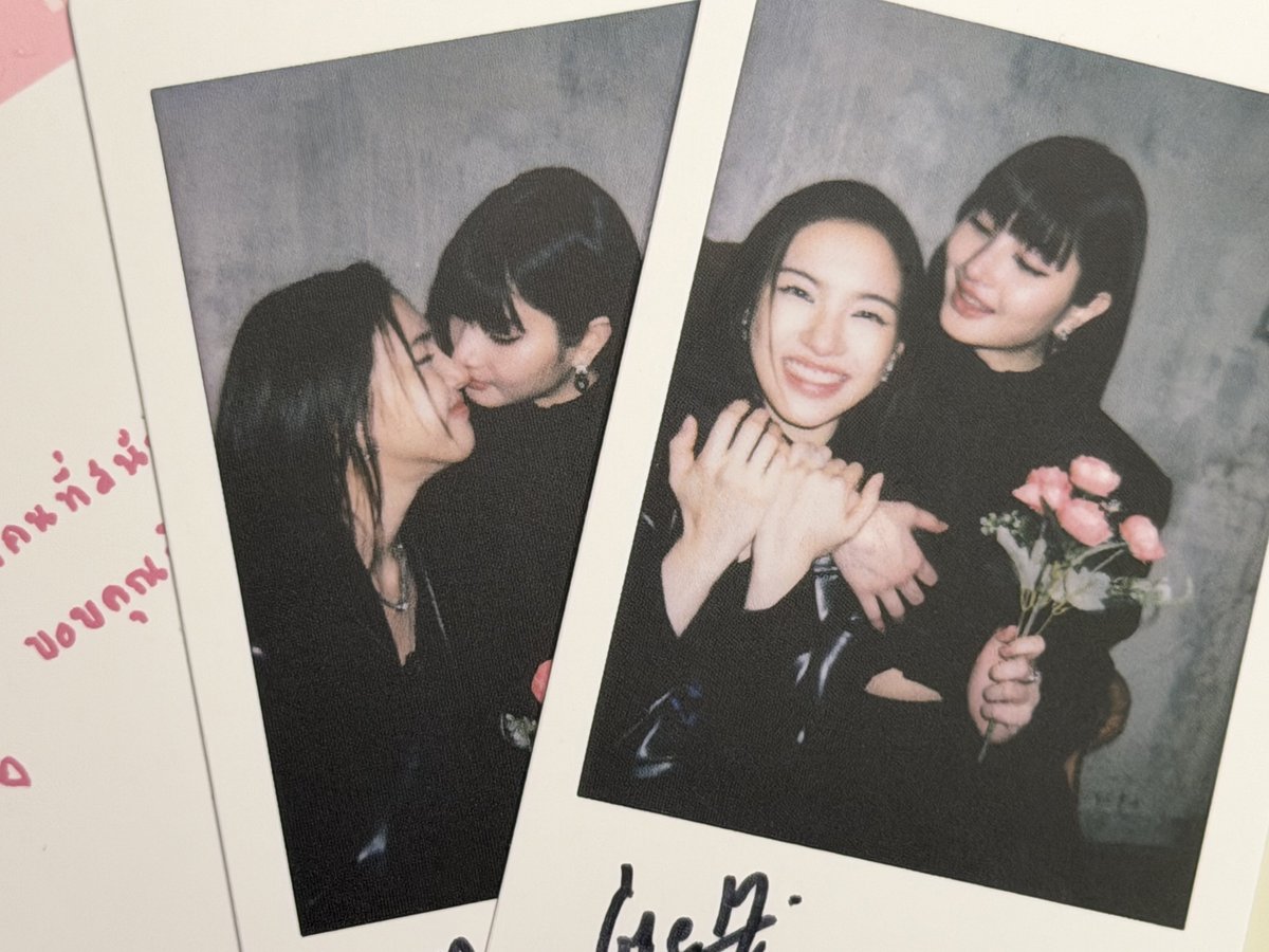 Kittunrain's tweet photo. ว้าว รูปนั้นคืออะไรอะ🫠

#blejie #mable_siriwalee #pangjiewr https://t.co/fi330aauaP