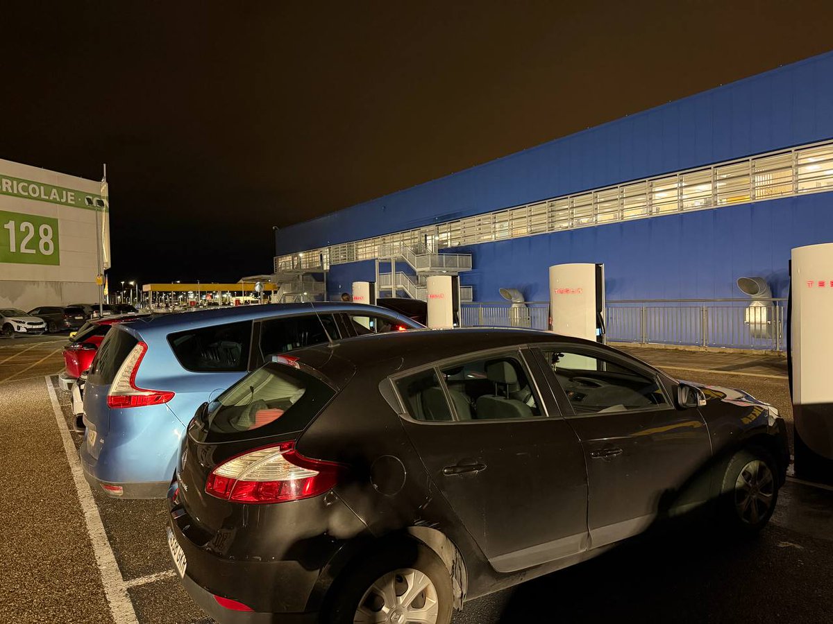 ZeroCoolSpain tweet media