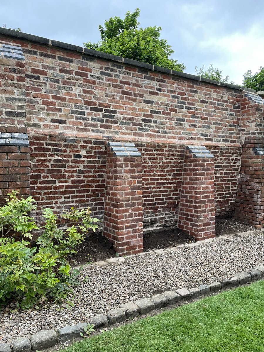 Brick wall repair with new buttresses. Back to new again🤩#brickwork #lime #Derbyshire