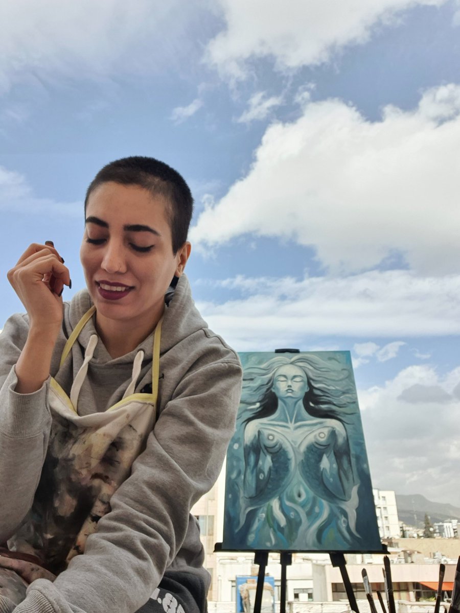 حالا درسته هیچ کدوم از نقاشیام فروش نرفته و همچنان فلاکت بار دارم زندگی میکنم ولی امروز باز نقاشی کشیدم.