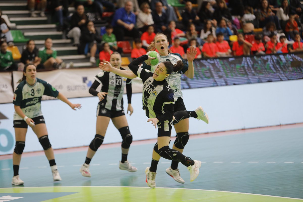 IberdrolaDHF's tweet image. ¡𝒀𝒂 𝒆𝒔𝒕𝒂́ 𝒂𝒒𝒖𝒊́! La 𝑮𝑨𝑳𝑬𝑹𝑰́𝑨 𝒅𝒆 𝒊𝒎𝒂́𝒈𝒆𝒏𝒆𝒔 del 𝑷𝒂𝒓𝒕𝒊𝒅𝒐 𝑬𝒔𝒕𝒓𝒆𝒍𝒍𝒂 en el que @BMMalagaCosta se llevó los dos puntos en el Esperanza Lag

🆚 @cbm_elche 2⃣2⃣ - 2⃣7⃣ @BMMalagaCosta 

📸 ¡𝐃𝐢𝐬𝐟𝐫𝐮𝐭𝐚𝐝𝐥𝐚𝐬!

#Balonmano