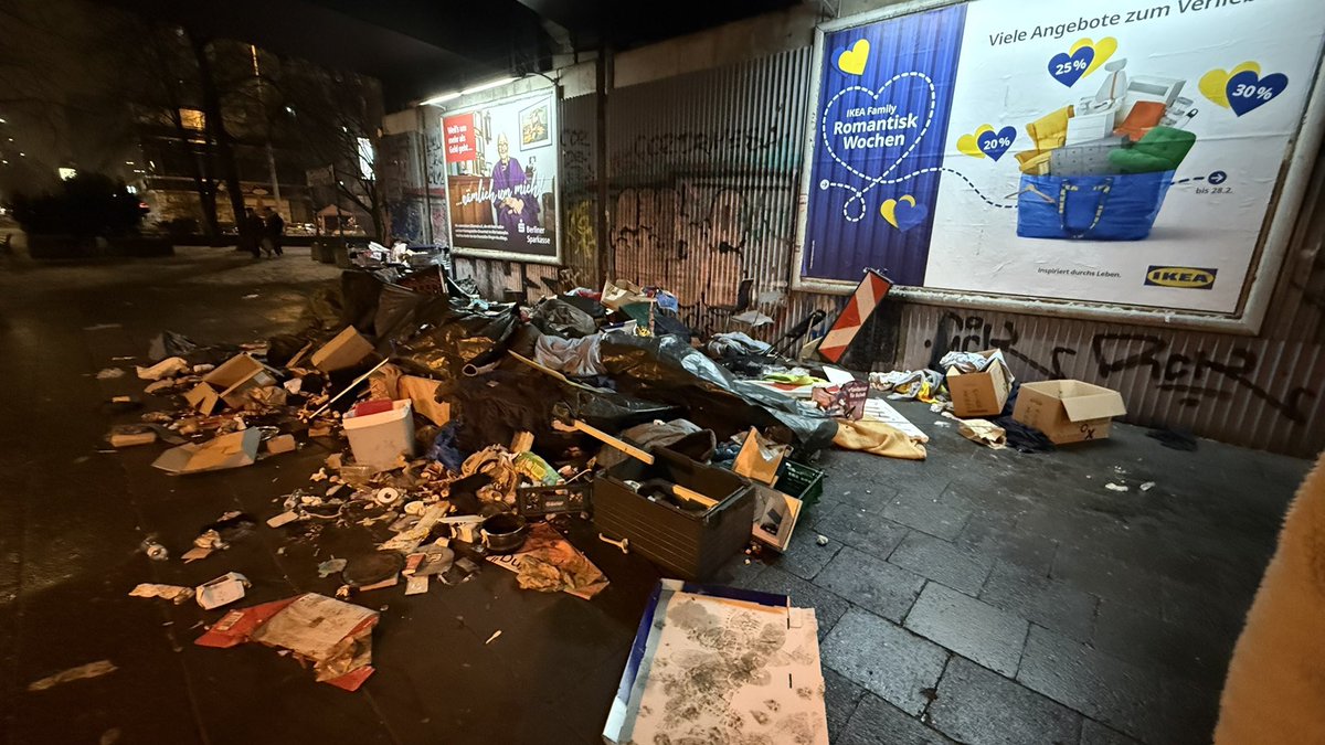 Danny Hillborou tweet media