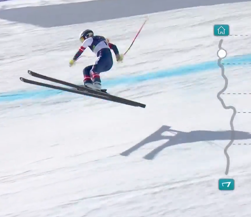 PhillyTalk's tweet photo. Legend Lindsey Vonn appears to have clipped the flag  with her right hand near the top of the course. That spun her to the right. Her knee didn't give out. IMO. https://t.co/gRE6SJ0JIM