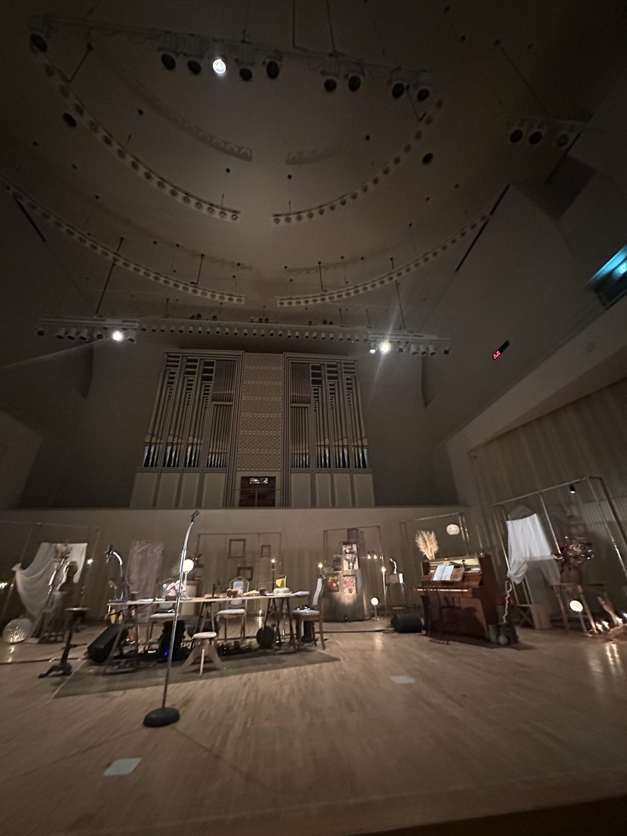 初めての弓弦葉公演🌿

終わってまもないから
とてつもない余韻で言葉に出来ないけど
、直太朗さんって、すごいね。

Yeeeehaaaaw公演も
弓弦葉公演も
甘いのとしょっぱいののループみたいに
何回でも見たくなる🥳

直太朗さん、寒い中栃木県まで来てくれてありがとうございました☺️

#弓弦葉