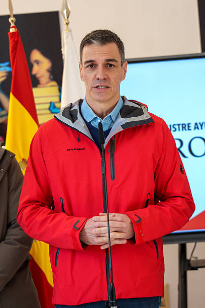 AntnMartnLpez1's tweet image. Este hombre sube las PENSIONES 
SMI
SMV
Nos ha llevado a lo más alto de EUROPA somos el país referente