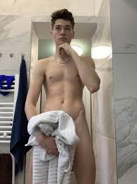 Davis jon ๐๐๐ณ๏ธโ๐๐จโโค๏ธโ๐โ๐จ tweet media
