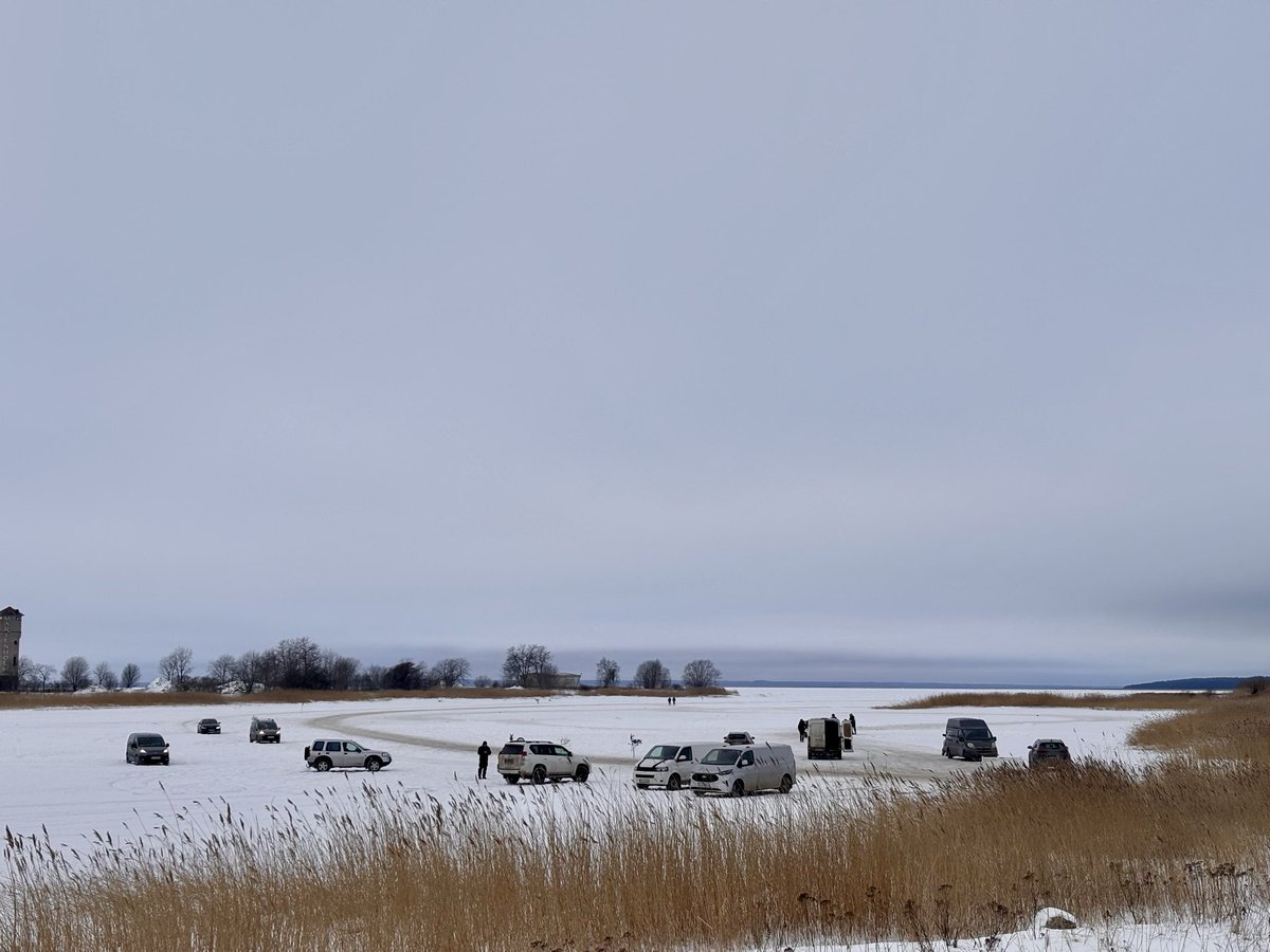 Winter in Estonia.

The ice road shortcut from Haapsalu to Österby seems to be a popular choice—and no wonder, ten times shorter!