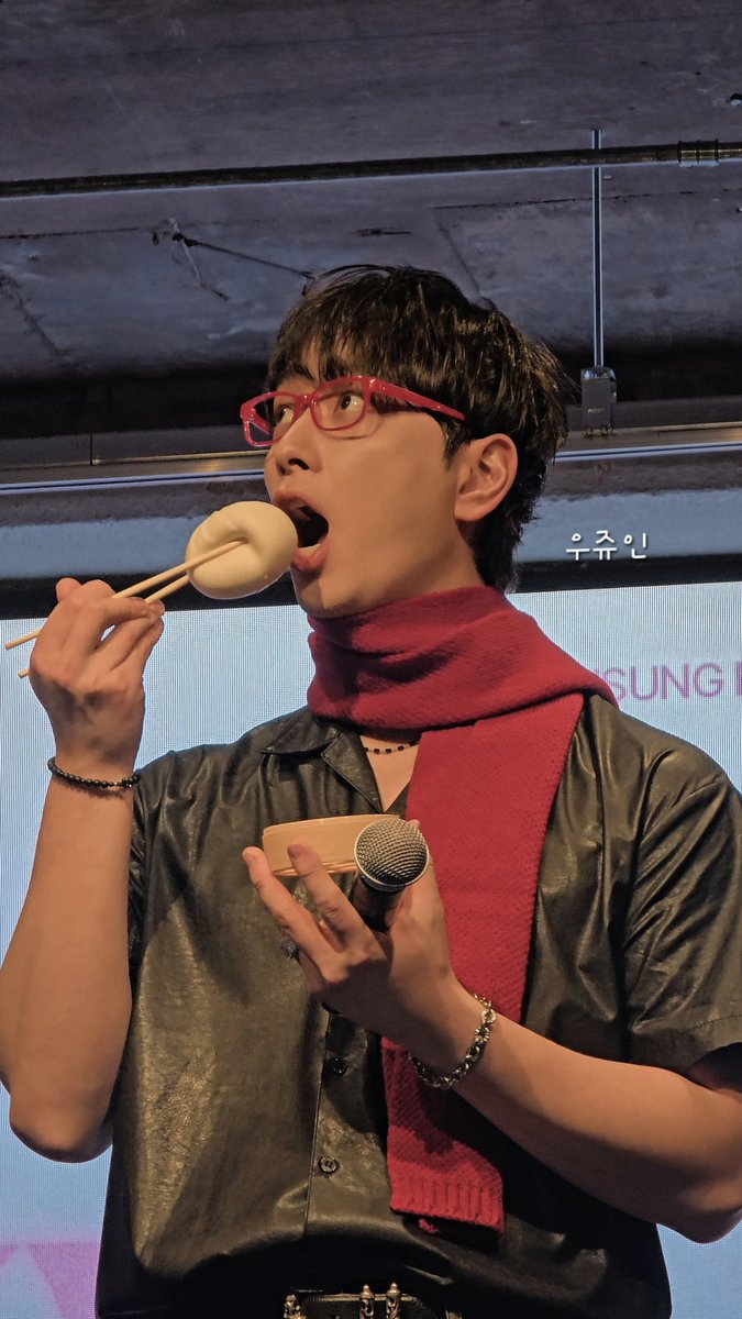 260208 Lucky Chan's Day
우리찬성이 잘한다 잘한다하니까 다 잘하네ㅋㅋㅋㅋㅋㅋ
진짜 어디까지 귀여울건가?ㅎㅎ
황찬성 사랑해💜
<a href="/2PMagreement211/">황찬성</a>