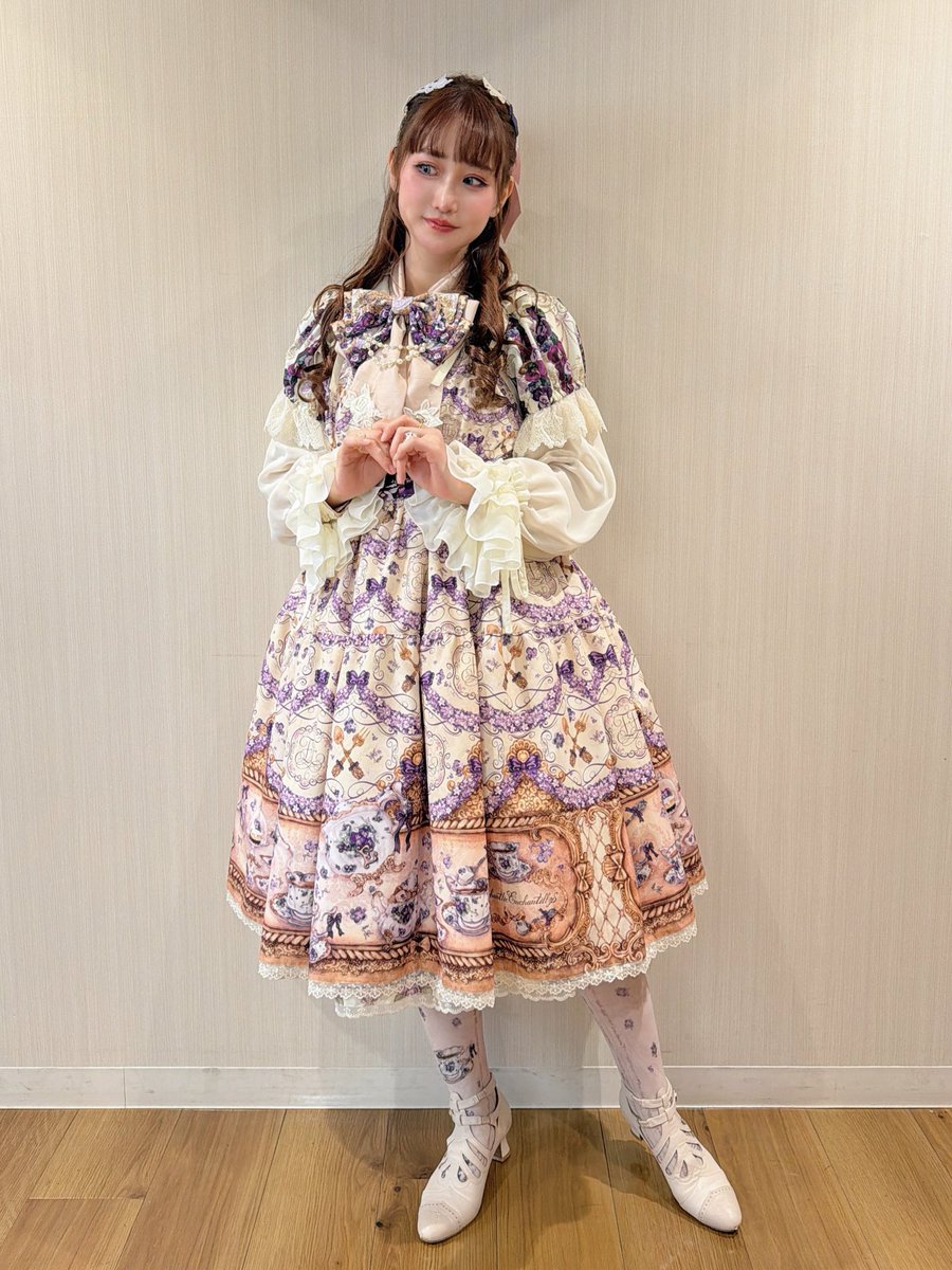 メルフェス
ありがとうございました🎠𓈒𓂂

Enchantlic Enchantillyさんのお洋服 .. *
みなさん、覚えてますか？
以前、わたしが猫の毛がつくの、、どうしたらいい？と動画で嘆いていたことを。。🐈🐾