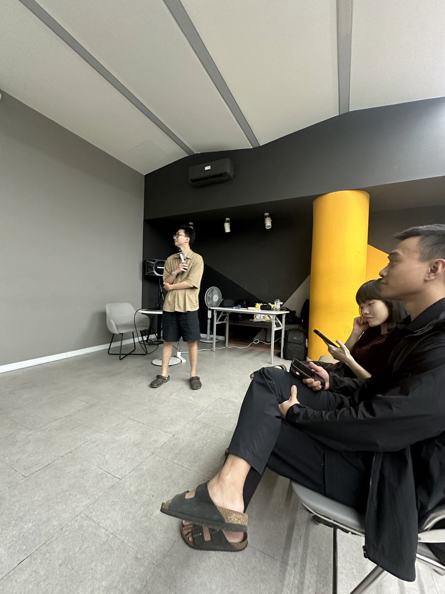 DucViet73872's tweet photo. Onchain workshop 
#onchainvietnam
@onchain_wallet https://t.co/Kgu60WoKJ5