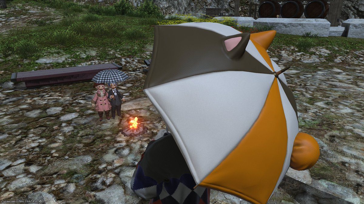 Yam22ff's tweet photo. 先日参加したララ膝。相合傘もかわいい！
ララフェル吸い放題でとても良かったです。よかったぁ…！

#ララ膝 https://t.co/qZy5DndXg6