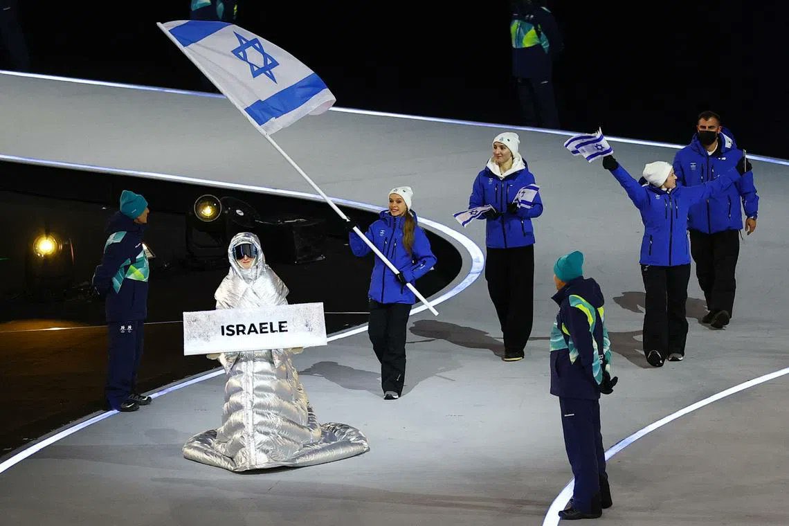 El ente genocida Israel en los Juegos Olímpicos tras asesinar a decenas de miles de niños. Mientras Rusia tiene a sus atletas vetados y sufre la mayor cantidad de sanciones de la historia.