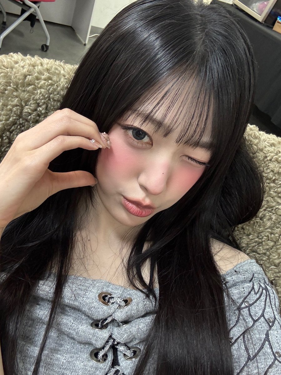 [260208] 🍒🫧
-8:25 PM KST