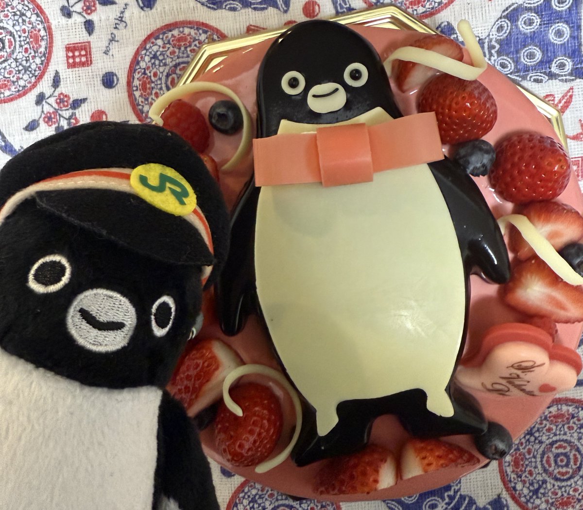 ホテルメトロポリタンのバレンタインケーキいただきました🍓