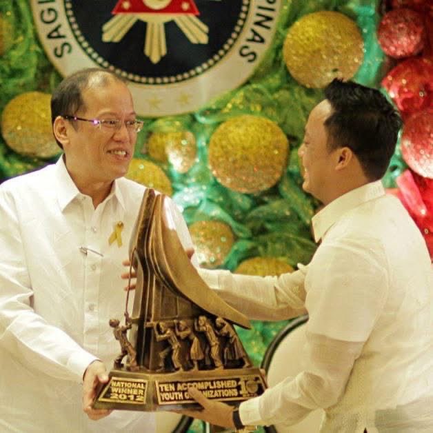 Dino Singson de Leon tweet media