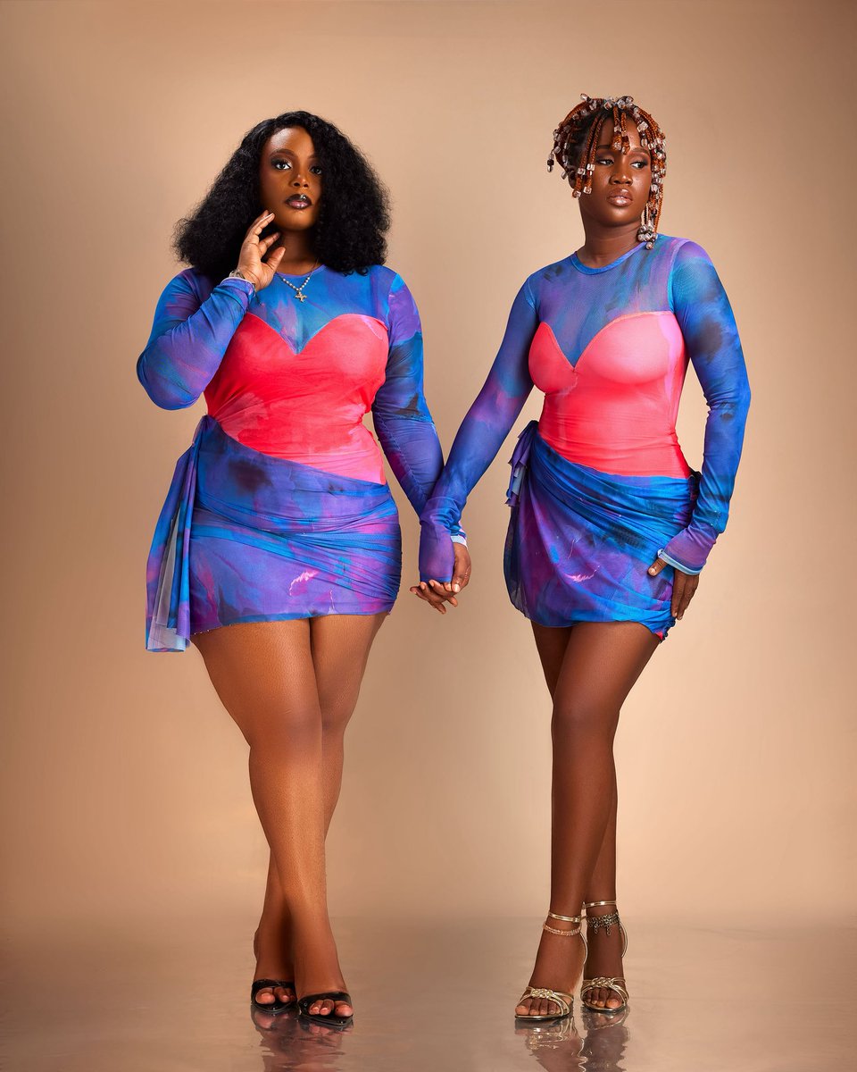 omidan_Ifemint's tweet photo. My art work. 
Kindly Shop our new collection 
👇👇👇👇
https://t.co/z7lneoEnMD

Cc: @icstyles_ https://t.co/TeczdjwXMR