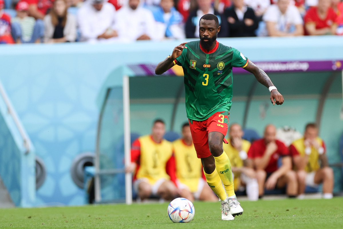 🚨 𝗢𝗙𝗙𝗜𝗖𝗜𝗘𝗟 ! 𝗡𝗜𝗖𝗢𝗟𝗔𝗦 𝗡𝗞𝗢𝗨𝗟𝗢𝗨 🇨🇲 𝗠𝗘𝗧 𝗨𝗡 𝗧𝗘𝗥𝗠𝗘 𝗔̀ 𝗦𝗔 𝗖𝗔𝗥𝗥𝗜𝗘̀𝗥𝗘 𝗔̀ 𝟯𝟱 𝗔𝗡𝗦 ! 🔚👋 

🇨🇲 83 sélections 
🏆 1 CAN et 1 but en finale
🇫🇷 1 Coupe de la Ligue
🥇 Équipe type L1 2012 et 2013

Le genre de joueur qu’on a vu grandir en L1.