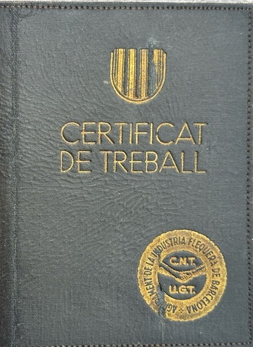 MemoriaObrera's tweet photo. Certificado de trabajo CNT-UGT de una industria colectivizada del 1938. https://t.co/bp1CpOyjL7