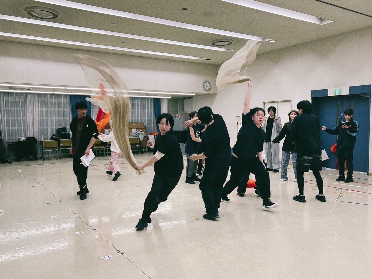 #壱BOOK 

1巻から5巻までの段取りがほぼつきました📚🌟
5巻にわたって繰り広げられる壮大な物語、
あの巻で出会った誰かと巻を跨いでまた出会えたり、
シリーズ作品だからこそのワクワクもここに詰まっています！

1作品からでもお楽しみいただけます！