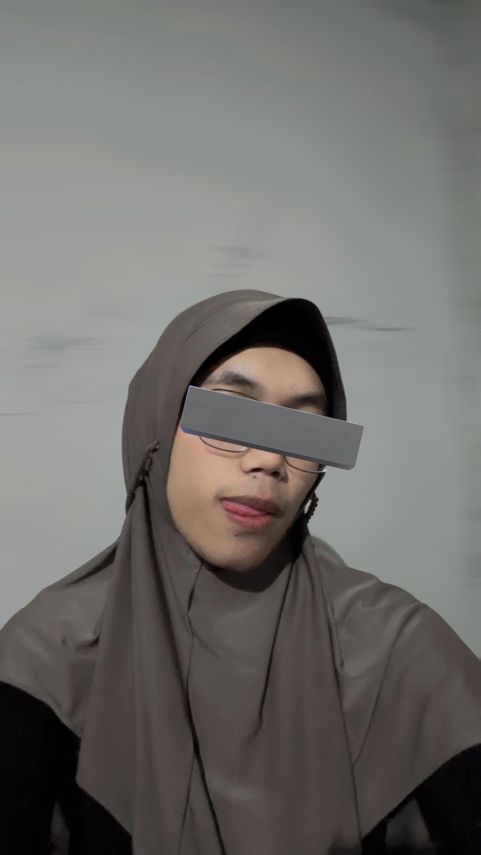 aralyndaviraa tweet media