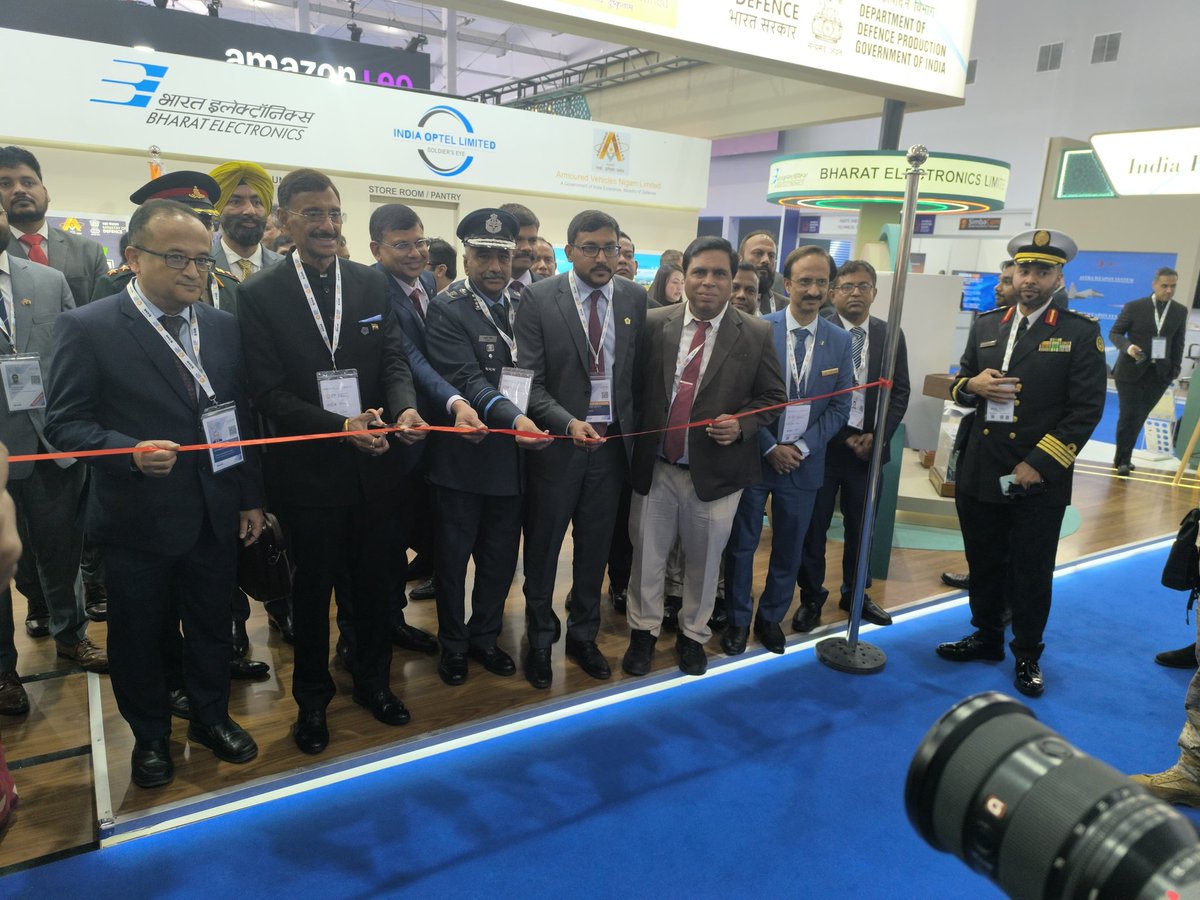 YantraIndiaLtd's tweet photo. The India Pavilion at #WDS2026 was inaugurated by Shri Sanjay Seth, Hon’ble Raksha Rajya Mantri (RRM). During his visit to the Yantra India Limited stall, he was warmly received by Shri Rajeev Kalra, Director (Finance), who briefed him on YIL’s robust performance, diversified product portfolio, sustained indigenisation drive, focused R&D initiatives, and remarkable growth in exports.
The Hon’ble RRM commended YIL’s significant contribution towards strengthening India’s defence manufacturing ecosystem, in line with the vision of Atmanirbhar Bharat and the initiative of “Make in India, Make for the World.”
#DefenceExport
#MakeinIndia
#MakefortheWorld

@SpokespersonMoD 
@DefProdnIndia 
@PIB_India