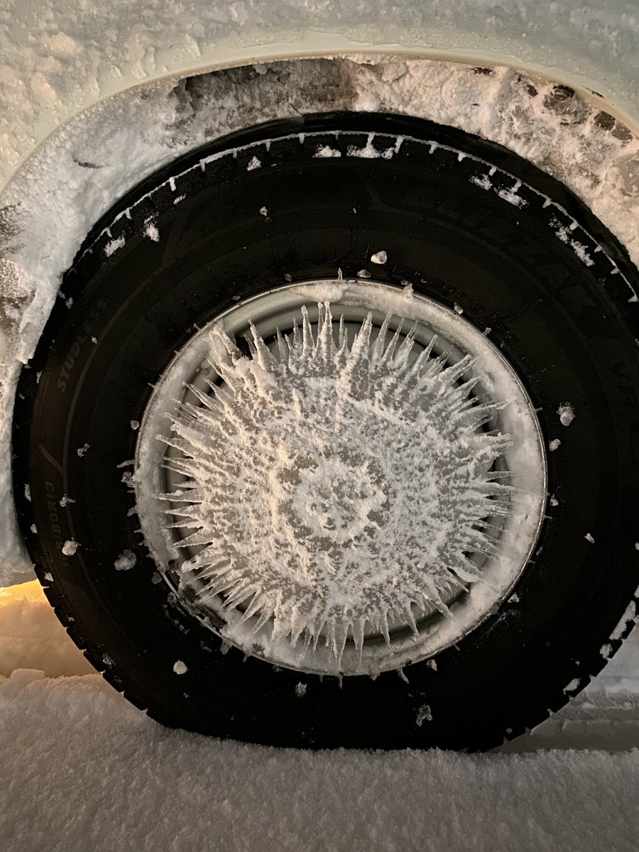 ホイールキャップがカッコよくなった