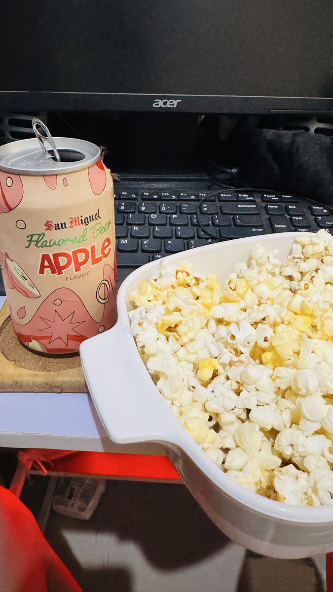 Ben_Wolf08's tweet photo. Tamang Netflix and Chill with these.. https://t.co/y4IROa2vFC