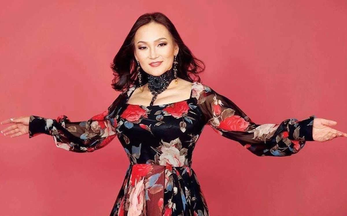 tsegii1105's tweet image. 🔴 Дуучин Ө.Уянга: Олон сайхан дарга ирлээ, ДБЭТ өнгө орж уу, яаж вэ ирээд сурвалжилж болно шүү. Дотроо ганц ч засваргүй нуль хөө тортог л байна. Мэдээллээ шалгаж үзэж сурвалжилгаа залхуурахгүй хийж байж ард олонд мэдээлнэ шүү. Аудитын удаа дараагийн шалгалтаар асар их мөнгө…