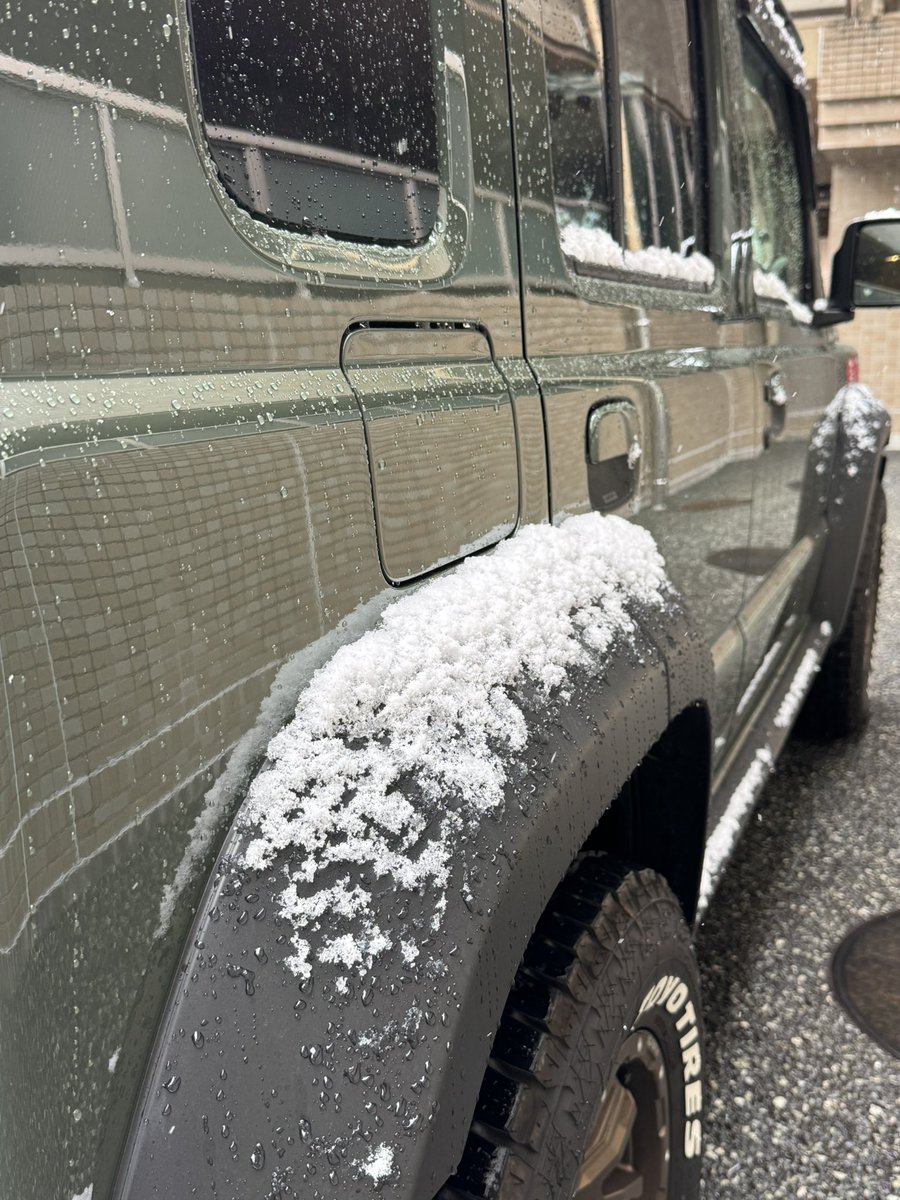 3BA_JC74W's tweet photo. 雪の積もり方すらもサマになるジムニーノマド。 https://t.co/78jHqNKvFr