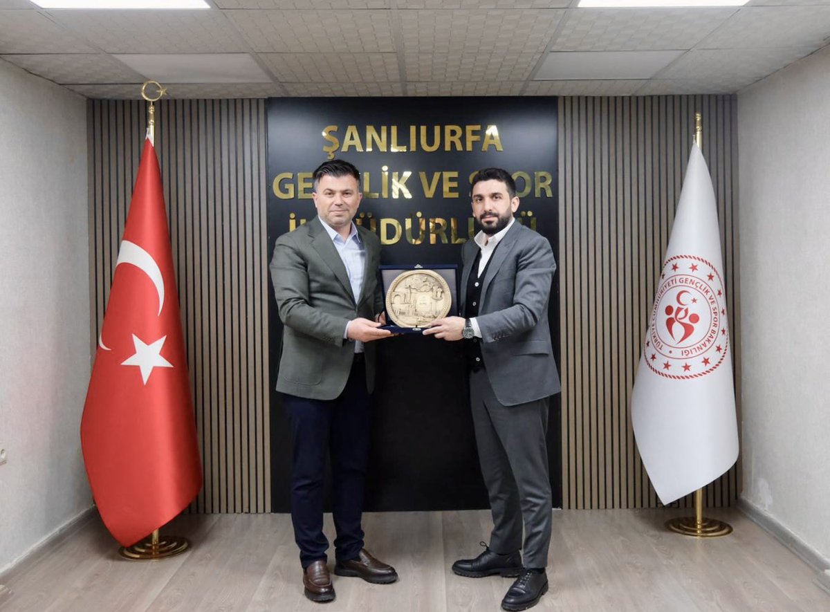 ibrahim_besinci's tweet photo. Geçmiş dönem TÜGVA Düzce İl Temsilcimiz, kıymetli yol arkadaşımız İsa Yazıcı’yı, Şanlıurfa Gençlik ve Spor İl Müdürü olarak atanması vesilesiyle ziyaret ettik. 

Yeni görevinin hayırlı olmasını diler, Şanlıurfa gençliği için yapacağı çalışmalarda üstün başarılar dileriz. Rabbim muvaffak eylesin.