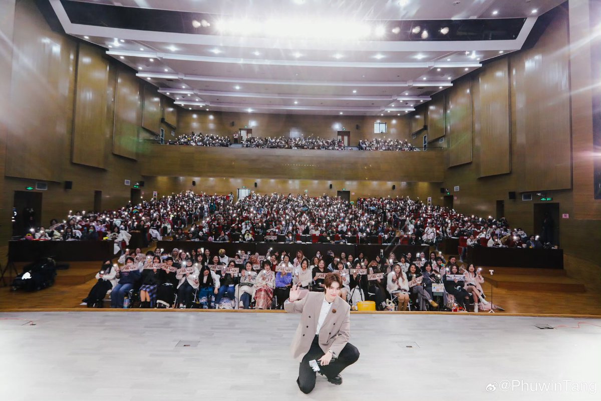 ➖📷 Weibo <a href="/phuwintang/">phuwintang</a> UPDATE :

杭州 下次见!  ❤️

🔗 weibo.com/6112170628/526…

💞 ғᴏʟʟᴏᴡ ᴡᴇɪʙᴏ : @PhuwinTang

PHUWIN IN HANGZHOU 
❥<a href="/phuwintang/">phuwintang</a>🍯
#phuwintang
#PhuwinFSInHangzhou