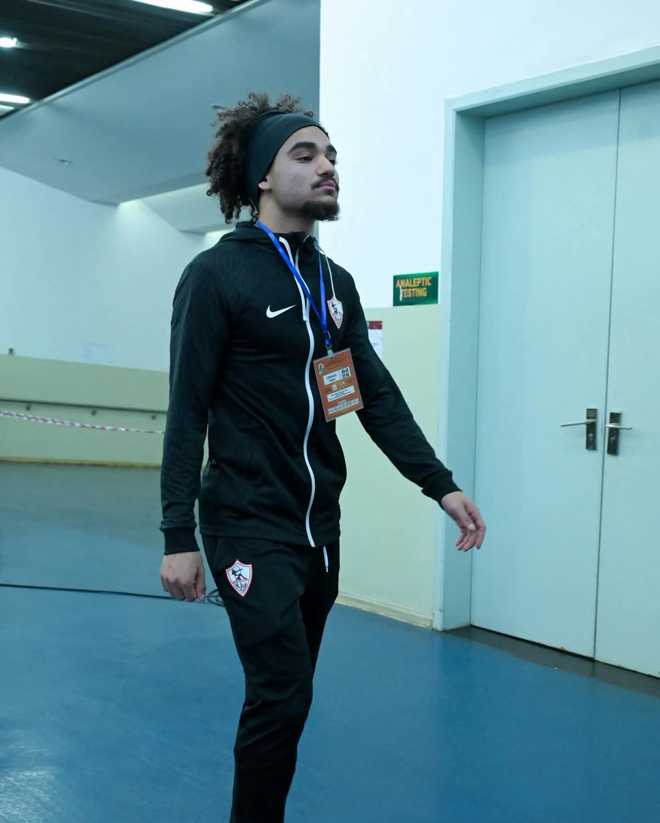 عبد الناصر محمد يوضح سبب استبعاد محمد صبحي وآدم كايد وبارون أوشينج من قائمة الزمالك أمام زيسكو الزامبي، بسبب إصابات مختلفة وفضل الجهاز الطبي إراحة اللاعبين.
الزمالك يواجه زيسكو اليوم في الجولة الخامسة من دور المجموعات للكونفدرالية
 #الزمالك #زيسكو_الزامبي
#الكونفدرالية_الأفريقية