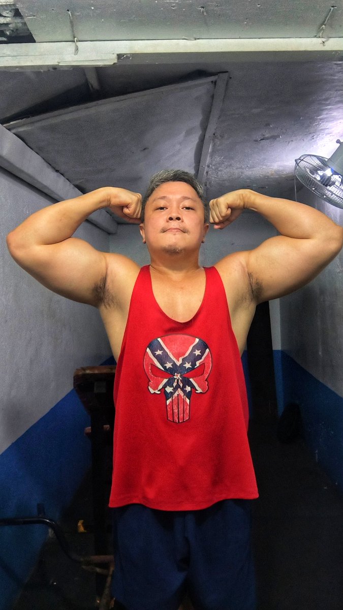 HomunculusZero1's tweet image. ...blessed sunday everyone 💪🏻💪🏻💪🏻☺️😊🐷🐷🐷...