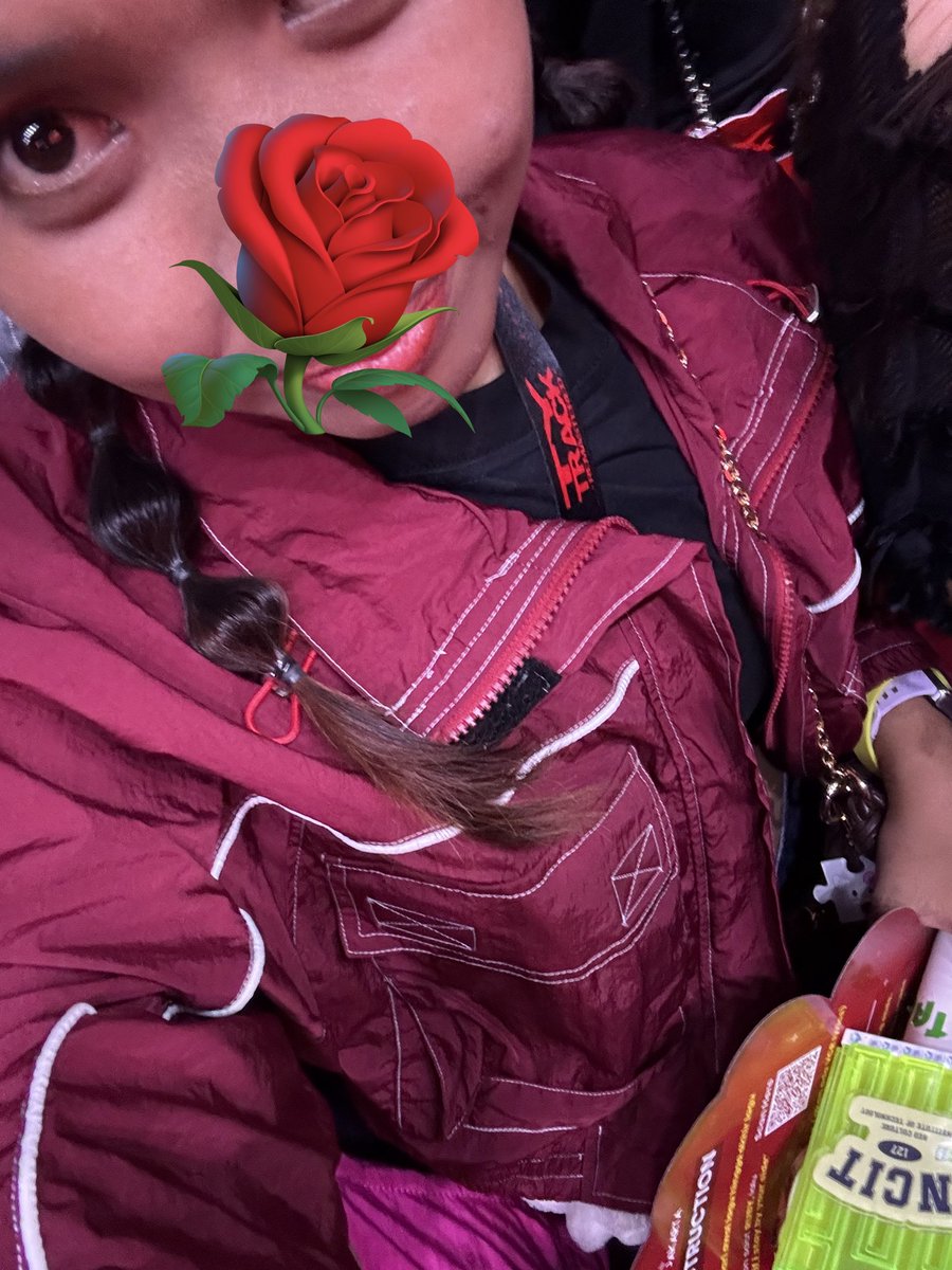 chocoduve's tweet photo. officially the best concert everr!!!💗
thank you taeyong konsernya seruuu bangett😍🌹, ga nyesel pulang kerja jam 7 pagi ga tidur langsung otw ke venue demi kamu, seruu banget banget bangett, next kalau ada ty track lagi wajib nonton!!😭☝🏻
#TY_TRACK_REMASTERED #TAEYONGinJakarta https://t.co/BQ4Z8T7iwv