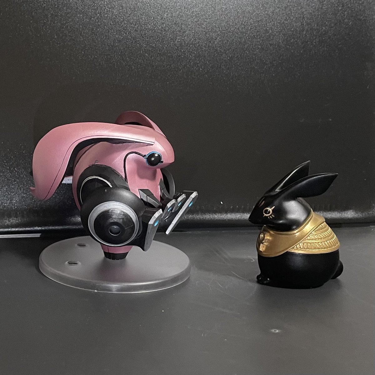 MetalBeastLabo's tweet image. 電脳大工様(@denno_daiku )
の『ウェネト』と
うちの子『愛兎(ラヴィ)』を対面させました

#WF2026W