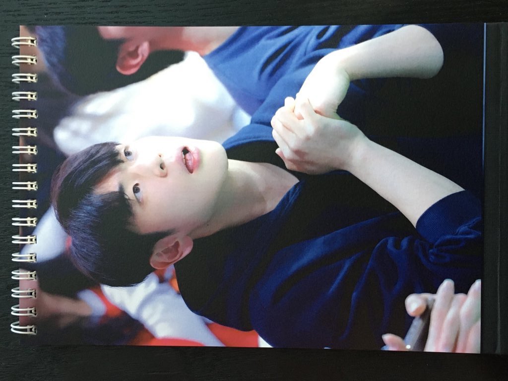 Sockexxb's tweet image. 준형이 시그 잘 받았슴미다//
덕분에 2026년 하루하루를 행복하게 보낼 수 있을거가타요🤍🌀
한 장 한 장이 애정이 듬뿍 담겨있어서 너무 이뻐요…🧎🏻🧎🏻
항상 이쁜사진 감사해요오😻
@basketpic_