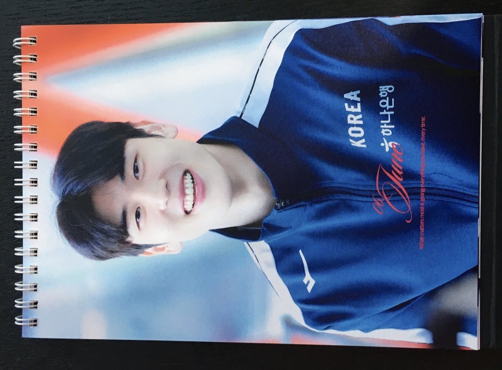 Sockexxb's tweet image. 준형이 시그 잘 받았슴미다//
덕분에 2026년 하루하루를 행복하게 보낼 수 있을거가타요🤍🌀
한 장 한 장이 애정이 듬뿍 담겨있어서 너무 이뻐요…🧎🏻🧎🏻
항상 이쁜사진 감사해요오😻
@basketpic_