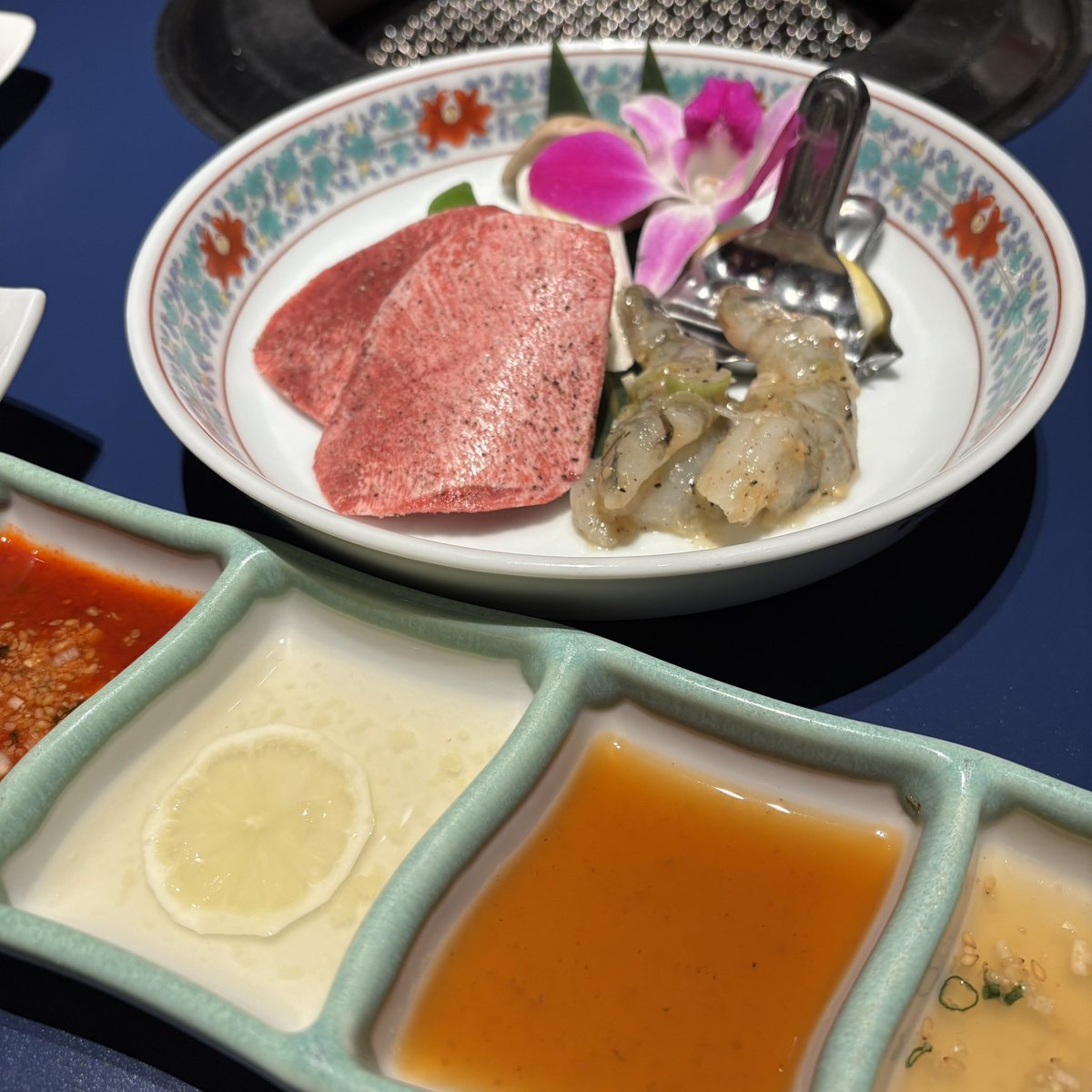 ensui03's tweet photo. にごうさんと焼肉アフターでした💖
私はぬいを忘れたので、ただのキレイなお肉です😂 https://t.co/KAzcyx1oOR