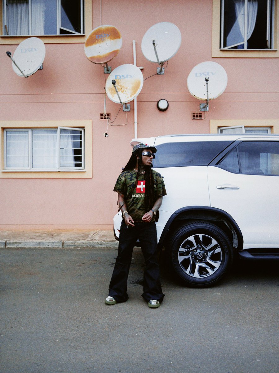 Jacquees's tweet photo. Outside in Durban https://t.co/NJvxDql1Li