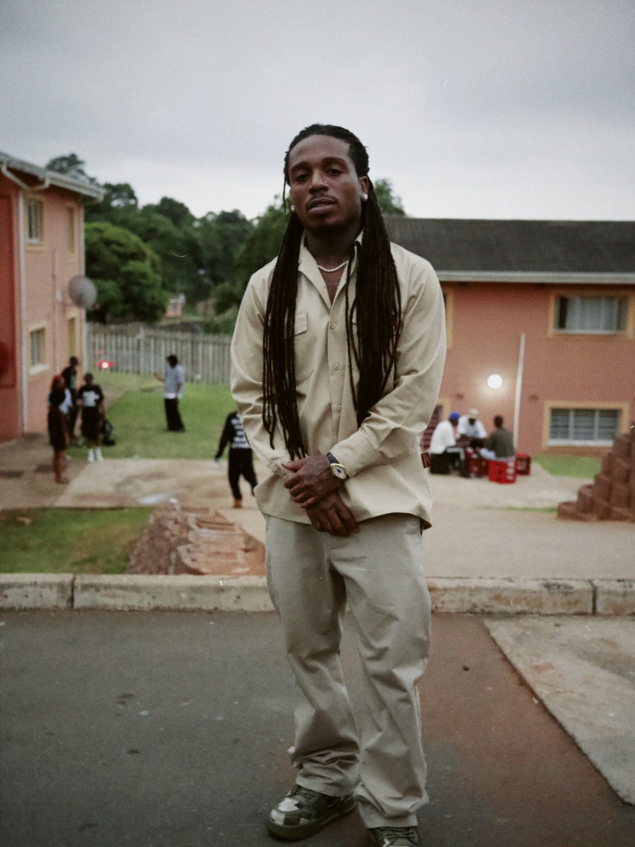Jacquees's tweet photo. Outside in Durban https://t.co/NJvxDql1Li