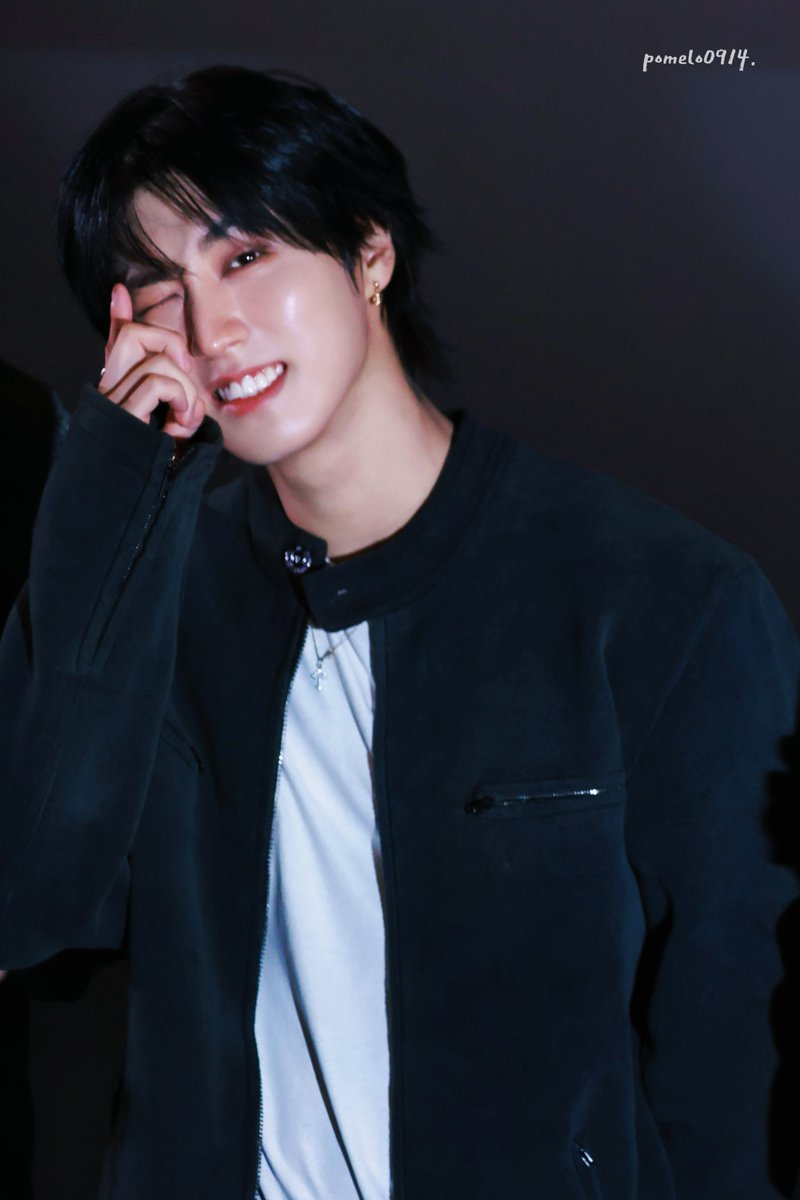 pomelo_0914's tweet image. 260208 CGV

😉😉😉

#StrayKids  #SKZ #스키즈 #스트레이키즈 
#HAN #한 #한지성