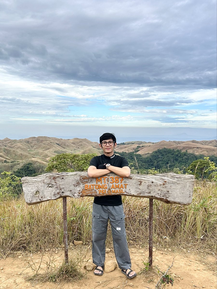 jaceeejaceee's tweet photo. first minor hike for 2026 🥳⛰️ https://t.co/J79IWIQfgx
