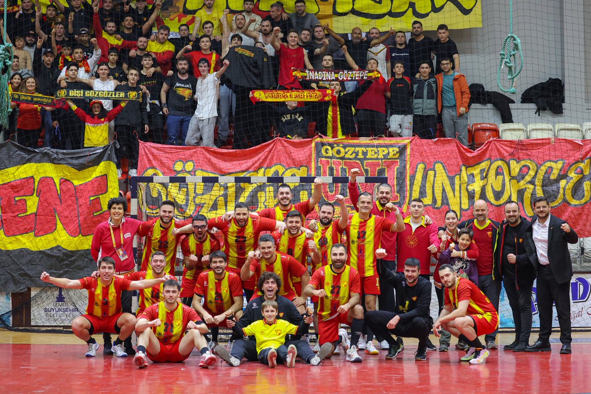 İzmir’deki son galibiyet hatıramız📸

#GöztepeHentbol #UçanAdamlar